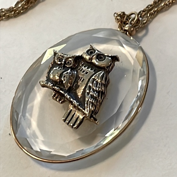 Little Gallery by Hallmark Glass Pendent Goldtone Mom Baby Owl Pendent Necklace - Picture 5 of 6